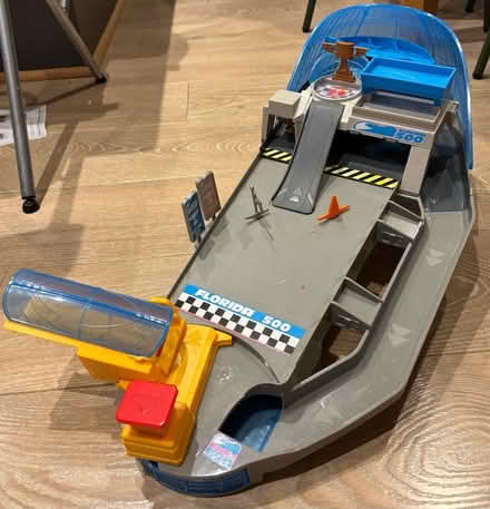 Photo of free Disney Pixar Cars Mini Racers Rolling Raceway Playset (Stodday LA2) #1