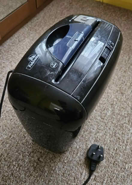 Photo of free Old paper shredder (ME8, Gillingham) #1