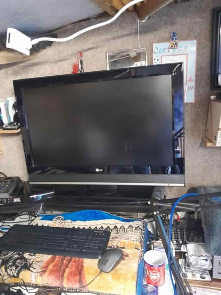 Photo of free 32 inch tv (Sidcup) #1