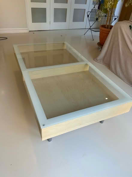 Photo of free Glass topped coffee table (Northcourt OX14) #1