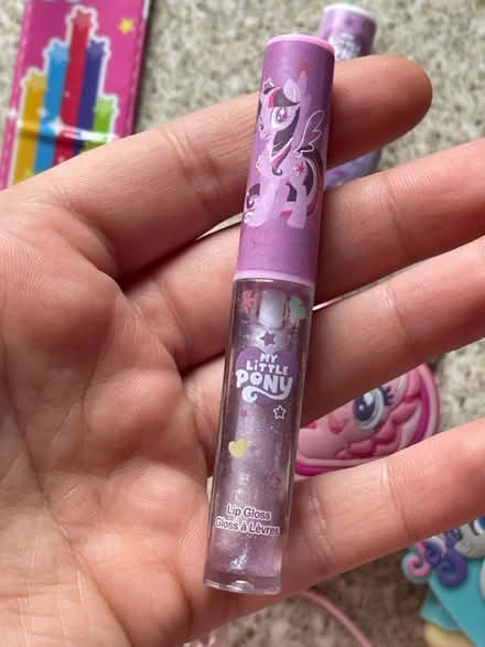 Photo of free My little pony gift set bundle new (Kingston KT1) #4