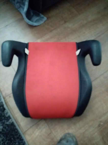Photo of free Basic car seat (Trowbridge. BA14 0AH) #1