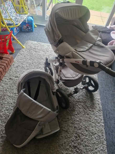 Photo of free Baby pram (IG6) #3