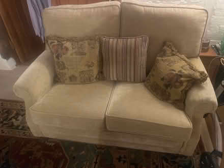 Photo of free Small sofa (wallingford) #1