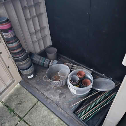 Photo of free Plant pots (CT5) #1