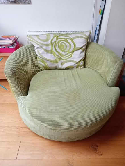 Photo of free Large Round Swivel Chair (Garden City OX5) #1