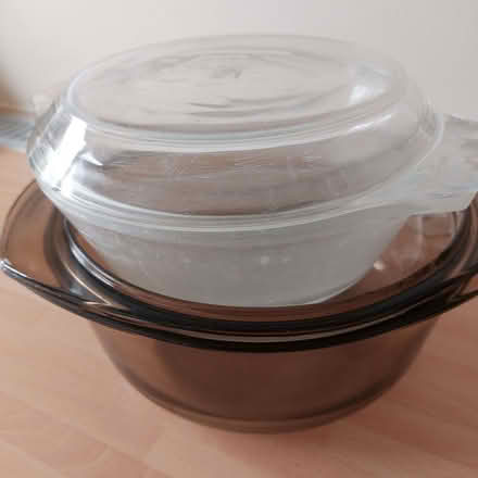 Photo of free 2 pyrex casserole dishes with lids (Fords Farm RG31) #1