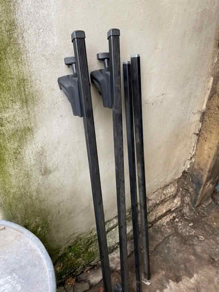 Photo of free Thule roof bars to suit car with roof rails (Within Fields HX3) #1