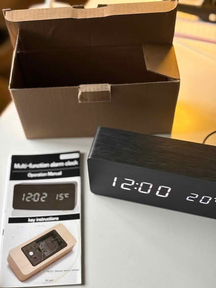 Photo of free Wood Effect Alarm Clock (Iver SL0) #1