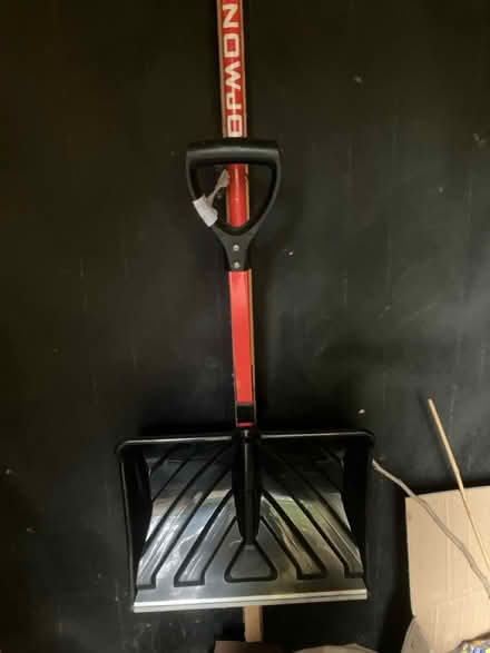 Photo of free Snow shovel (Bellevue) #1