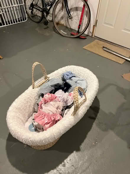 Photo of free Fleece-lined Moses Basket (Natick) #3