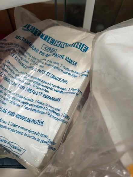 Photo of free Assorted kitchen items (Benton NE12) #3