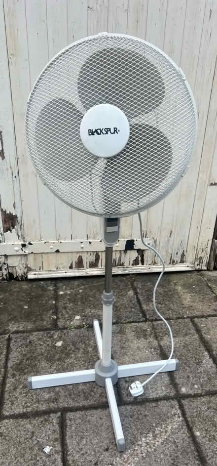 Photo of free Floor standing fan for repair (Sevenoaks TN13) #1