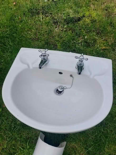 Photo of free Bathroom pedestal sink (Kimblesworth) #2