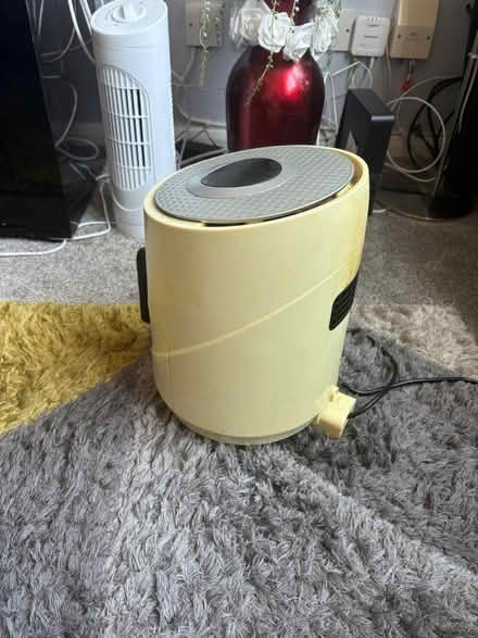 Photo of free Airfryer (SG6 7BQ SG7) #2