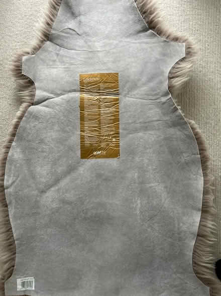 Photo of free Grey sheepskin rug (Wimbledon Village SW19) #2