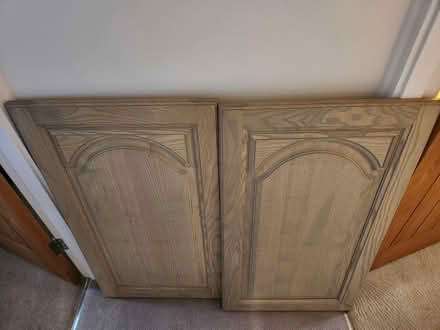 Photo of free 2 kitchen cupboard doors unused (SG5 hitchin) #1