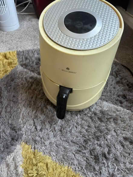Photo of free Airfryer (SG6 7BQ SG7) #1