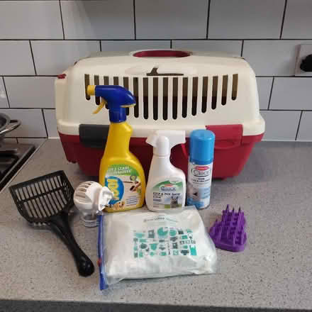Photo of free Cat/pet stuff. (Leeds LS8) #1