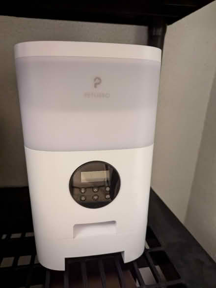 Photo of free Timer pet food dispenser (Weston) #1