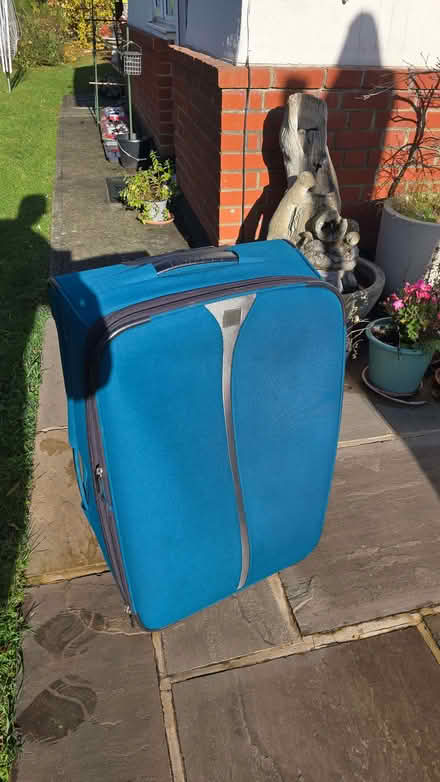 Photo of free Suitcase (Hawkwell SS5) #4