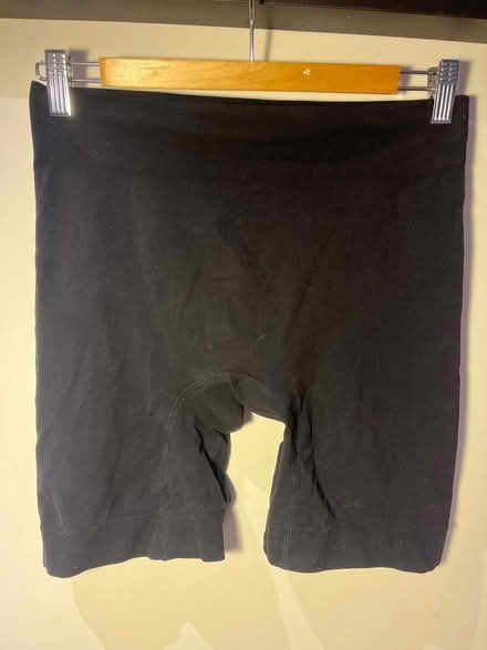 Photo of free 6 bralettes & 2 bra (E2 Bethnal Green) #4