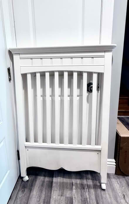 Photo of free White Ragazzi Convertible Crib (Millbrae Highlands) #3