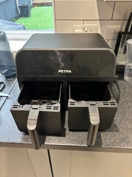 Photo of free Dual tray air fryer (Bracknell RG12) #2