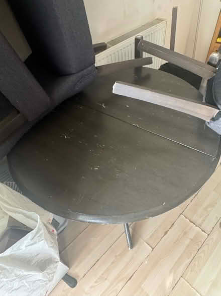 Photo of free Extendable Table and 6 Chairs (Yeading, Hayes UB4) #1