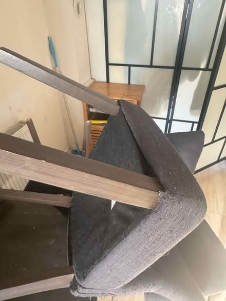 Photo of free Extendable Table and 6 Chairs (Yeading, Hayes UB4) #3