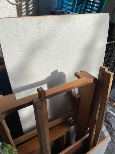 Photo of free Extendable formica top table (Dousland) #2