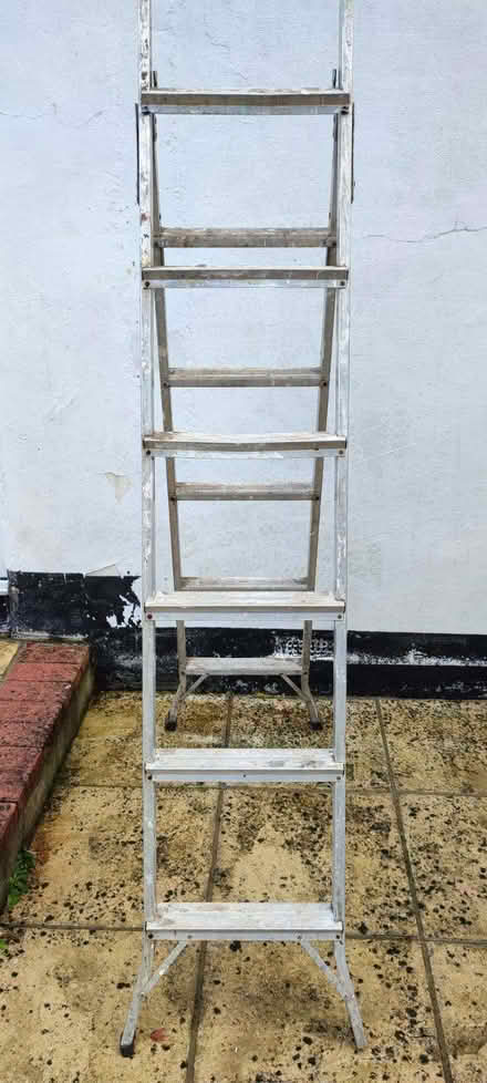 Photo of free 6-step aluminium step ladder (Westbury Fields BS10) #1
