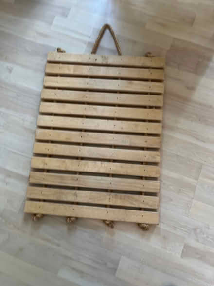 Photo of free Wooden Slatted bath mat (Hoddesdon EN11) #1