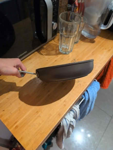 Photo of free IKEA small frying pan (Wood green N22) #2