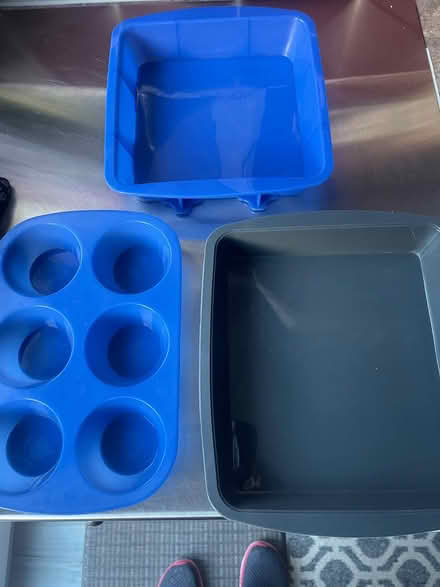 Photo of free Silicon baking items (South Harting GU31) #1