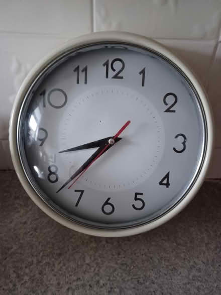 Photo of free Wall clock (Belper Town centre) #1