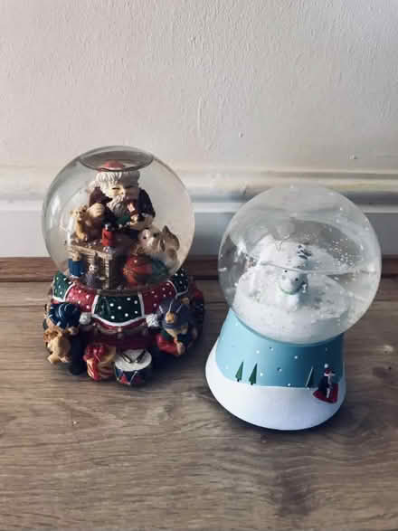 Photo of free Two snow globes (CO2 berechurch) #1