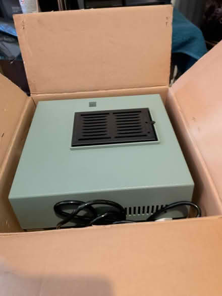 Photo of free Prinz Auto Slide Colour Projector (BR1 bickley) #2