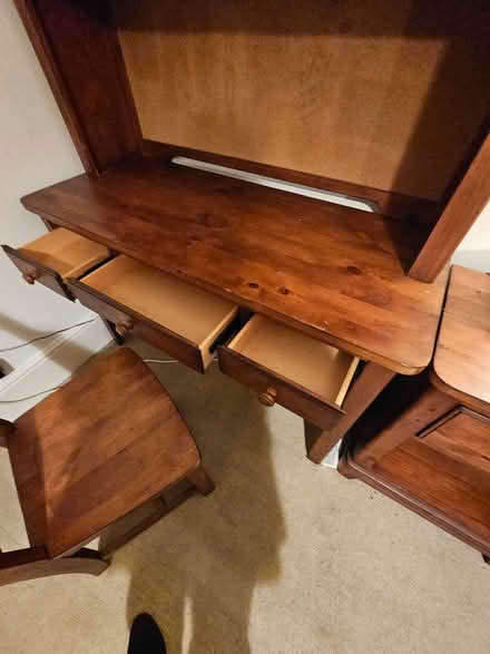 Photo of free Desk and Hutch with Shelves (Earlswood RH1) #1