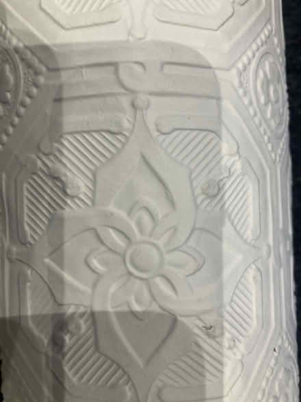 Photo of free beautiful white wall paper (Edgware) #1