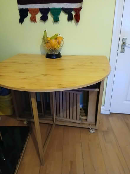 Photo of free kitchen table with 4 chairs (Dublin 3) #1