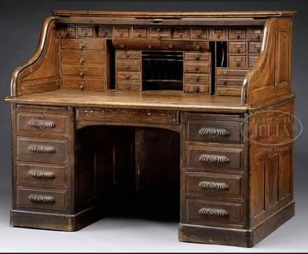 Photo of free solid oak antique desk (Larkspur) #1