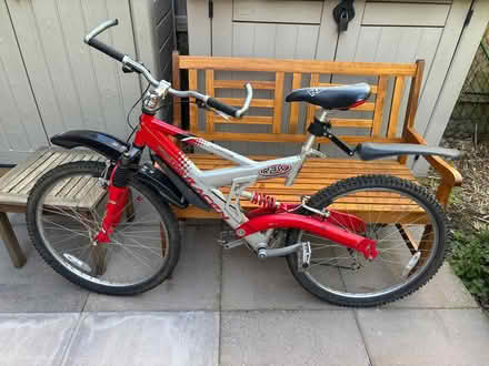 Photo of free RAW Team Saracen Mountainbike (Redditch, B98) #1