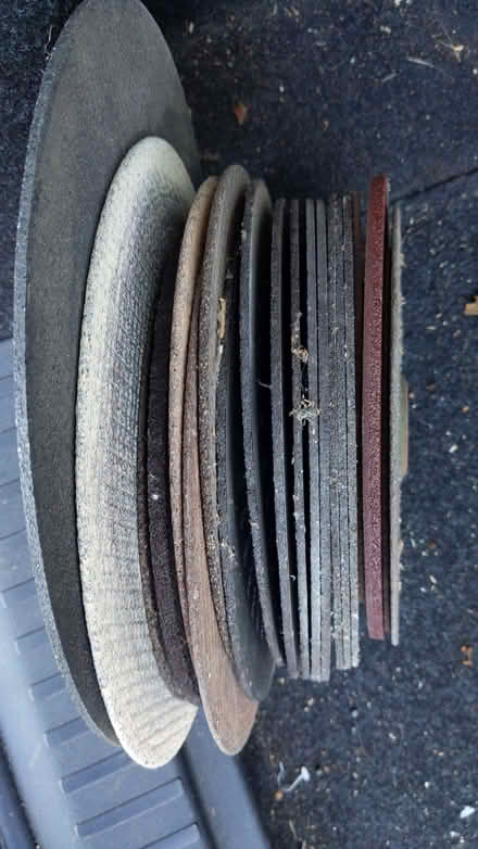 Photo of free Assorted cutting discs (Queen Edith's Ward CB1) #2