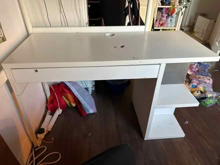 Photo of free IKEA desk (Pollok G53) #1
