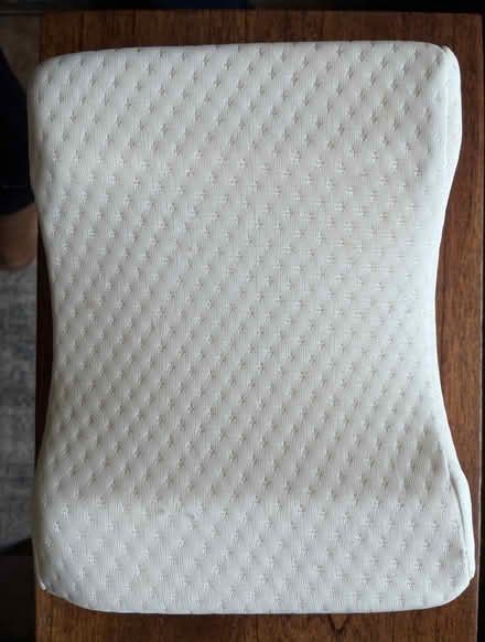 Photo of free Knee/leg sleep support cushion (Booker HP12) #2
