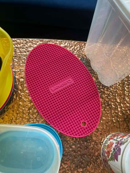 Photo of free Assortment of plastic kitchen items (Newington Green N1) #4