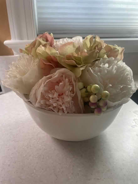 Photo of free Faux Floral Arrangement (Vienna) #1