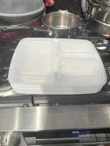 Photo of free Lunch box containers (Midtown west) #1