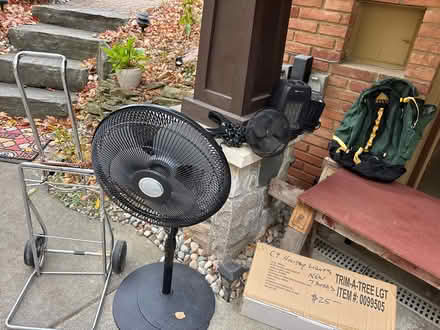 Photo of free miscellaneous items Saturday (Quaker valley area) #3